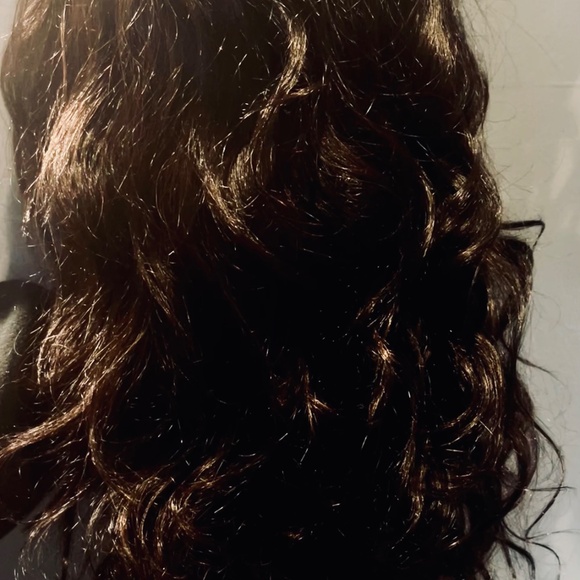 Vivica Fox Human Hair Wig - Picture 5 of 7